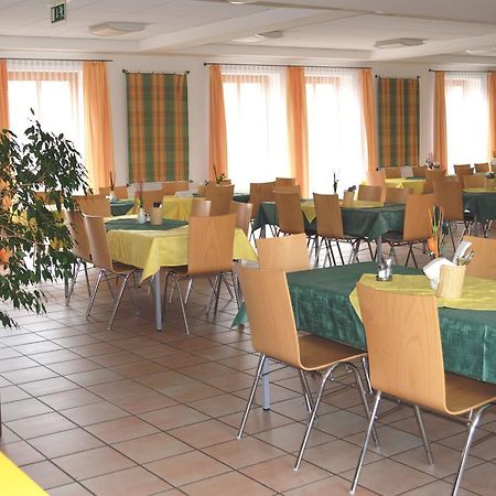 Gaestehaus Der Lk-Technik Mold ภายนอก รูปภาพ