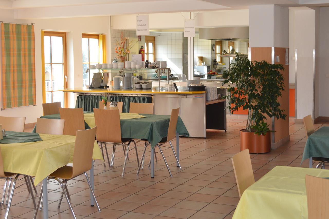 Gaestehaus Der Lk-Technik Mold ภายนอก รูปภาพ
